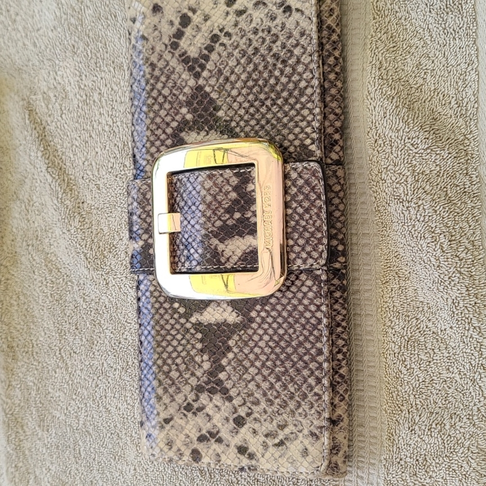 Michael Kors Clutch